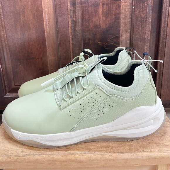 NEW CLOVE Sage Green Limited Edition Classic Nursing Shoes - Picture 4 of 13